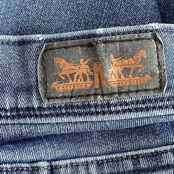 Levi's 512 Perfectly Slimming High Waist Straight Leg Jeans Size 12 - Picture 9 of 12